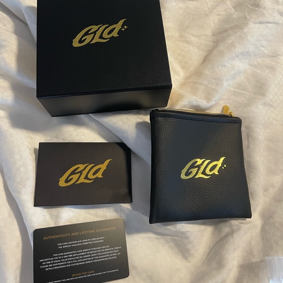 2 5mm Miami Cuban Link Bracelet 18k Gold Plated, 6” and 7” / Yellow Gold - Picture 7 of 7